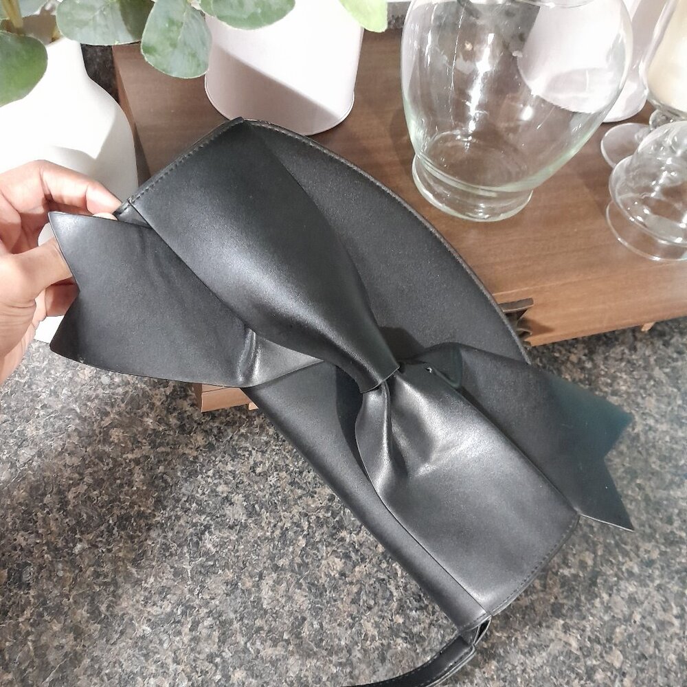 Bow Clutch Wristlet - Black